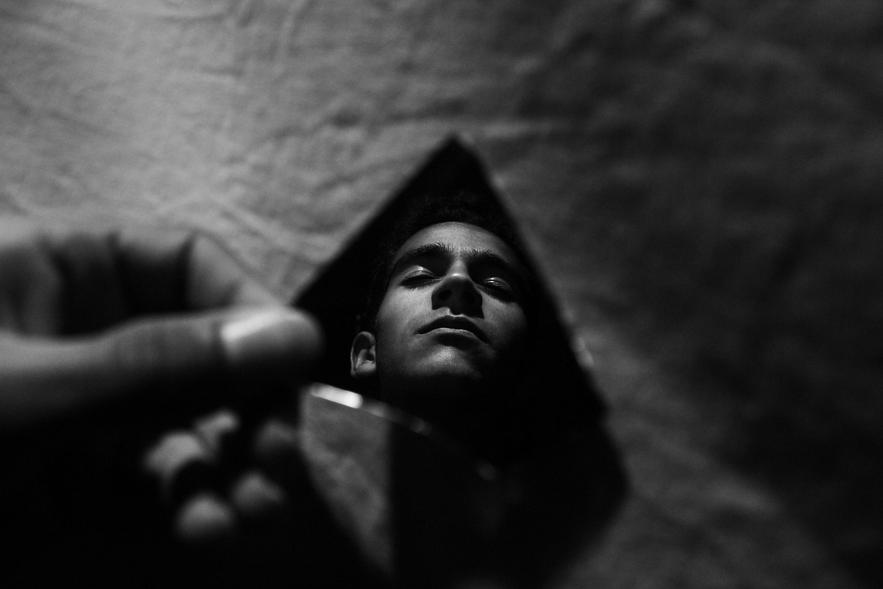 つみたてNISAをスマホで口座開設するために必要なものは？